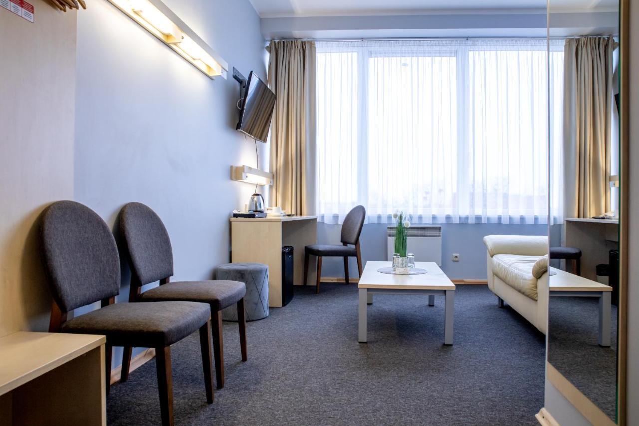 Rija Bauska Hotel Extérieur photo