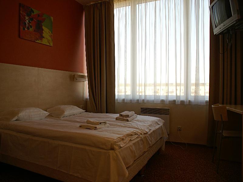Rija Bauska Hotel Extérieur photo